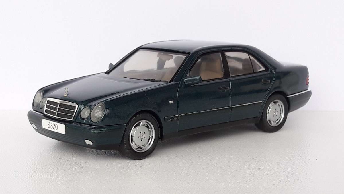 1/43 modeliukai MB E-class E320 Elegance W210 - nuotraukos Nr. 2