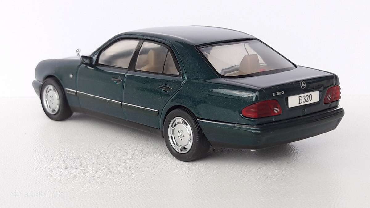 1/43 modeliukai MB E-class E320 Elegance W210 - nuotraukos Nr. 3