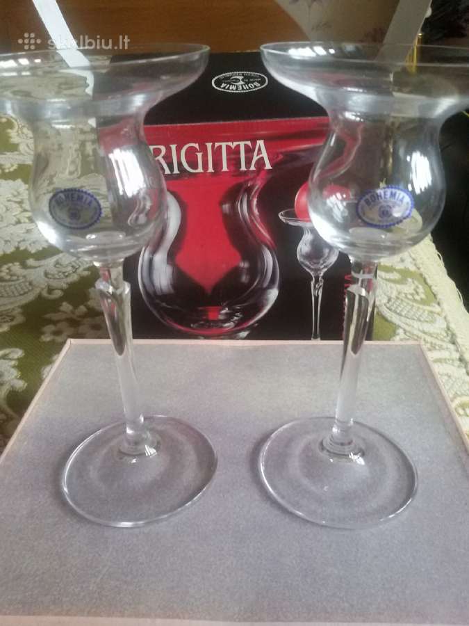 Žvakidės"brigita"čekija, 2 vnt. su dėžutė