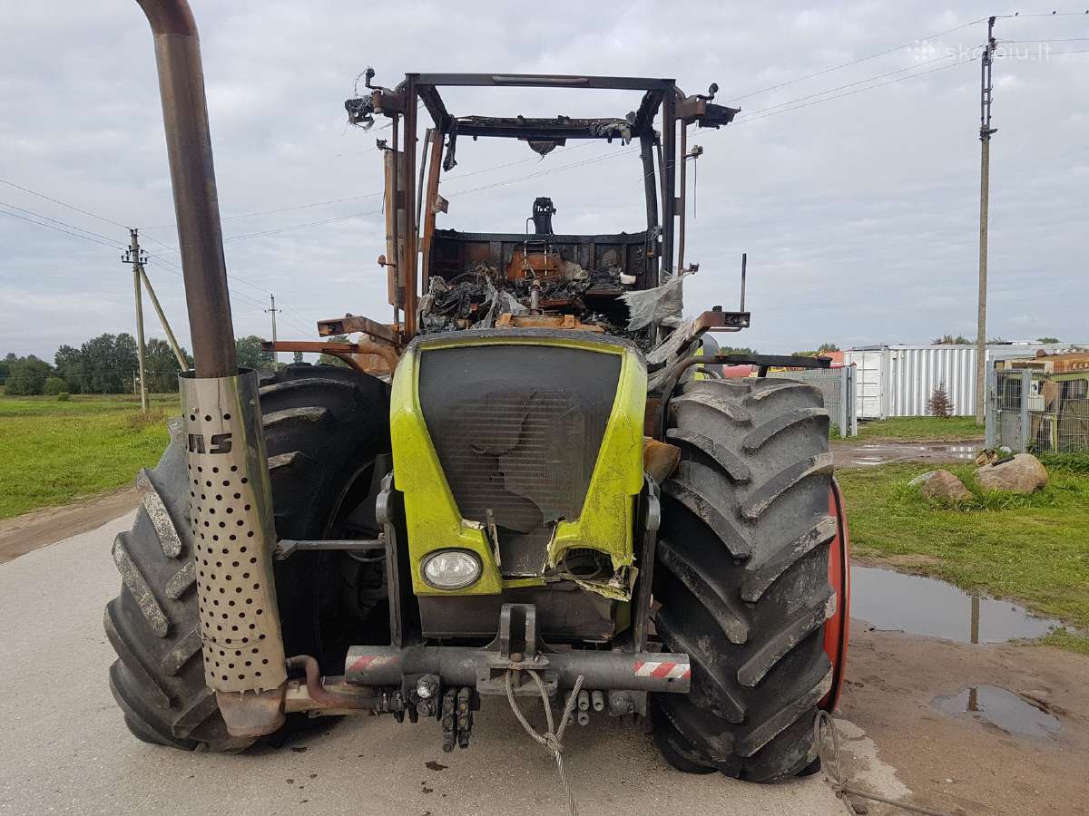 Traktorius Claas Xerion 3800 ardomas dalimis - nuotraukos Nr. 4
