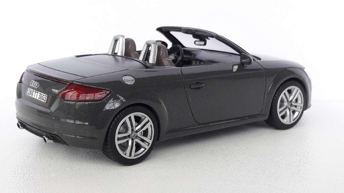 1/43 modeliukai Audi TT Roadster Mk3 - nuotraukos Nr. 5