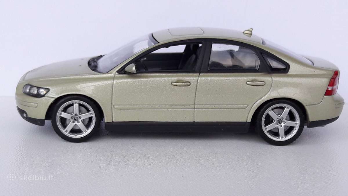 1/43 modeliukai Volvo S40 Mk2