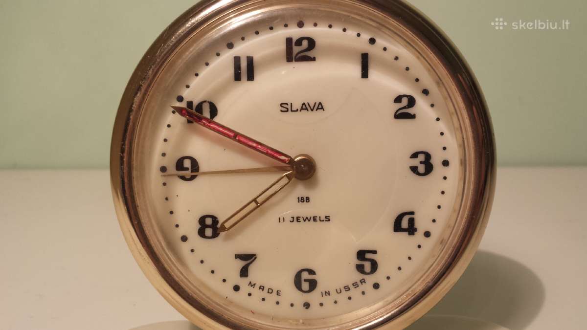 Rusiskas senas laikrodis slava