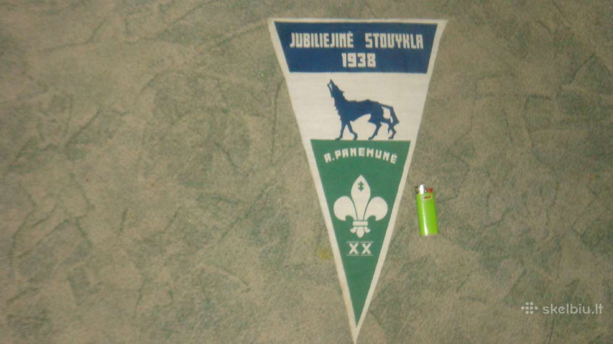 Tarpukario skautų gairelė.