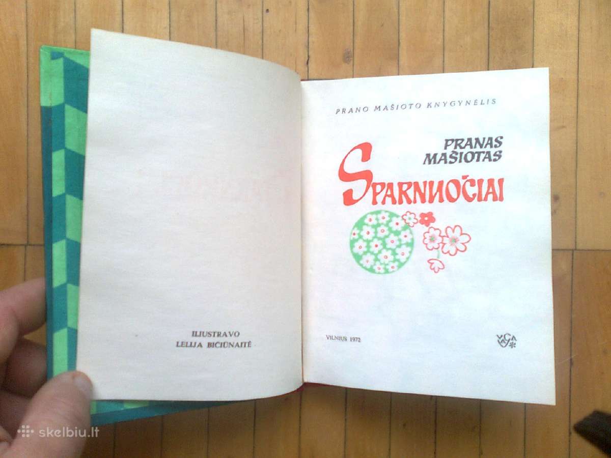 Pranas Masiotas "Sparnuociai" 1972 metai - nuotraukos Nr. 2