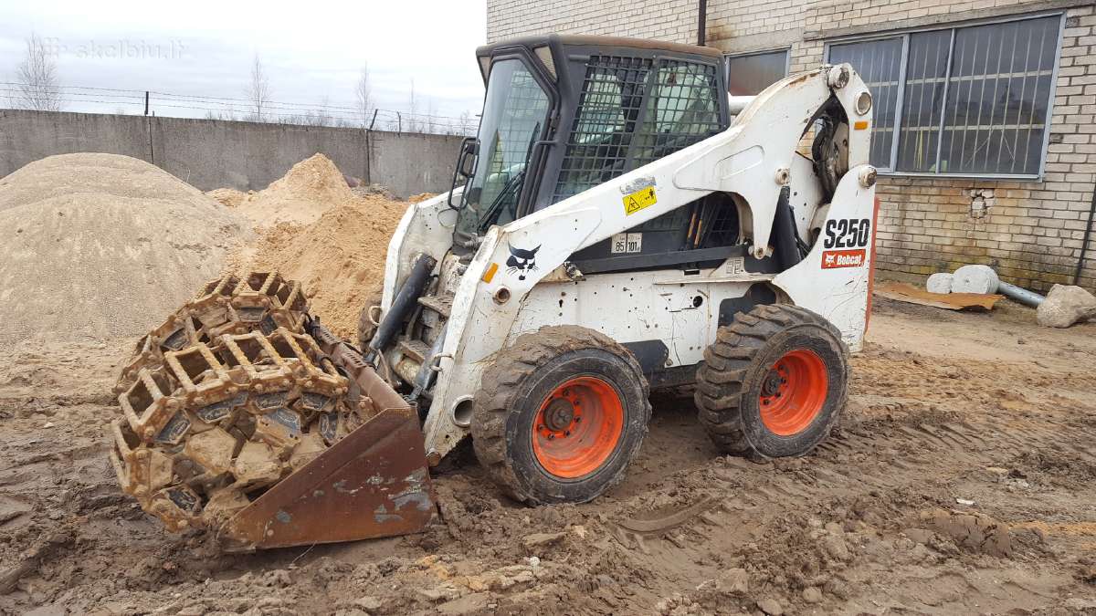 Bobcat mini krautuvo nuoma Panevėžys - nuotraukos Nr. 2