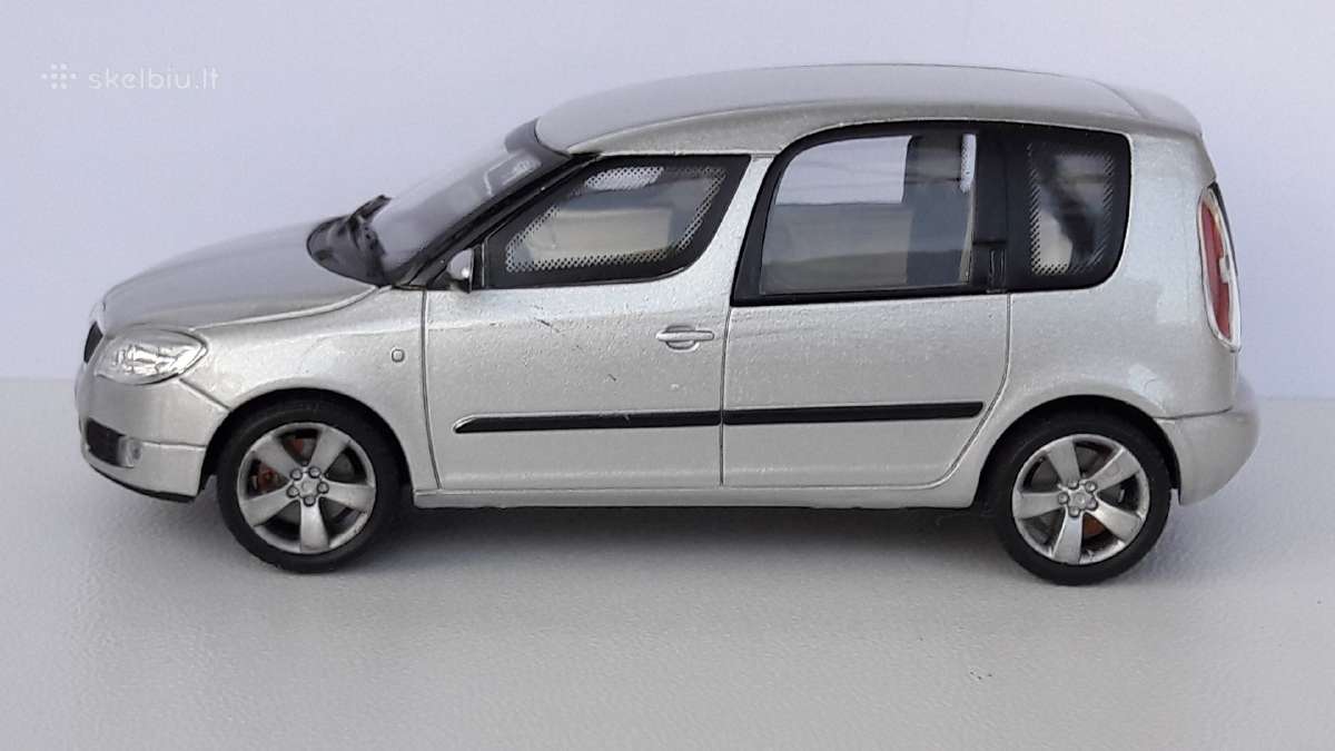 1/43 modeliukai Skoda Roomster - nuotraukos Nr. 2