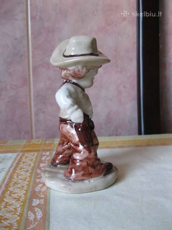 Porceliano statulele - labai grazi.zr. foto. . - nuotraukos Nr. 4
