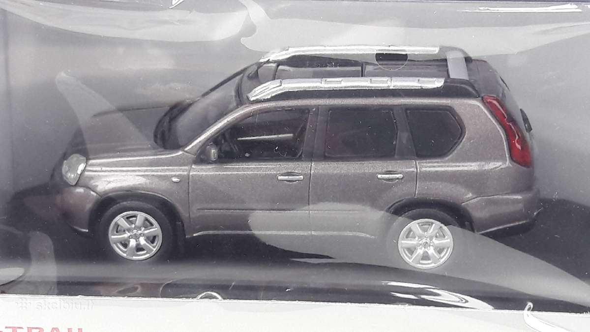 1/43 modeliukai Nissan X-trail