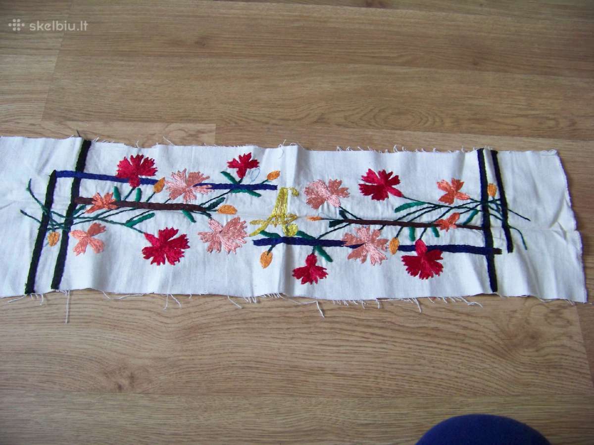 Senoviniai rankų darbo užtiesalai