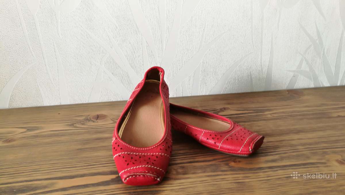 Nauji Clarks bateliai mergaitei