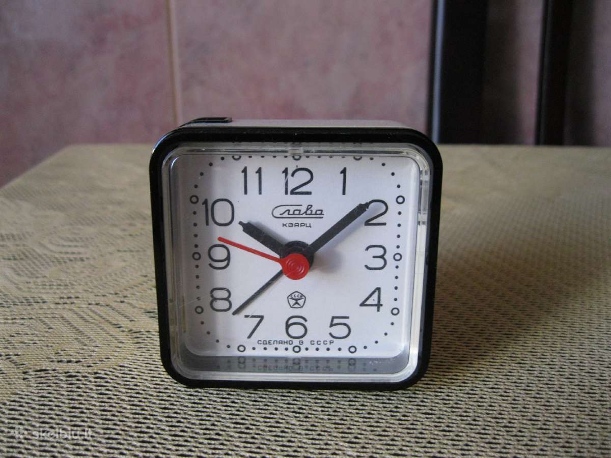 CcCCCP laikrodis zadintuvas pilnai veikia.