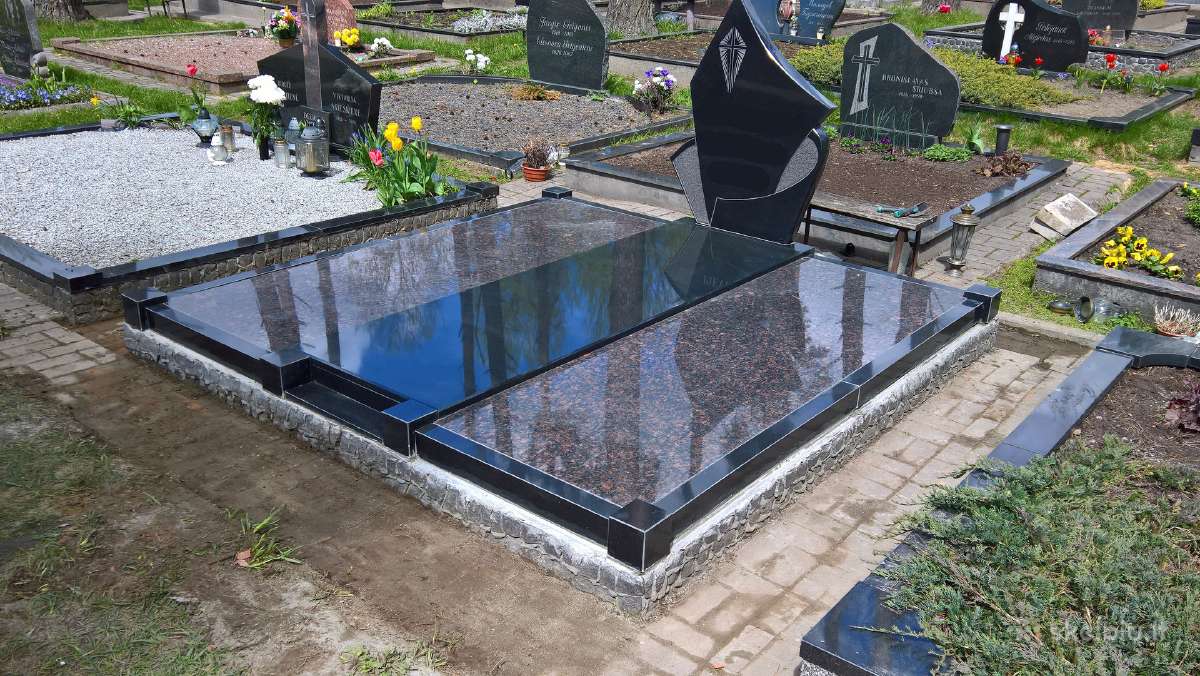 Antkapiniai Paminklai Kapų dengimas plokštėmis - nuotraukos Nr. 12