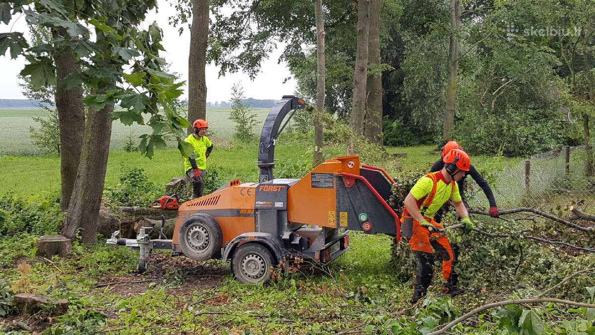 Šakų ir medienos smulkintuvo nuoma