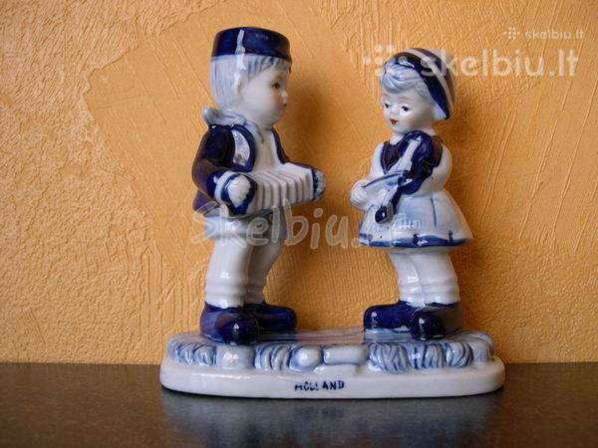 Porcelianine statulele Jauni Muzikantai ,l. gero