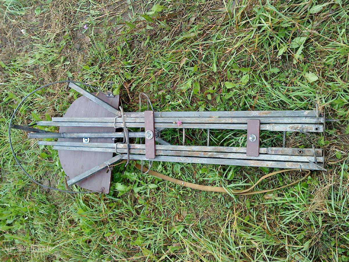 Surenkamas metalinis bokstelis