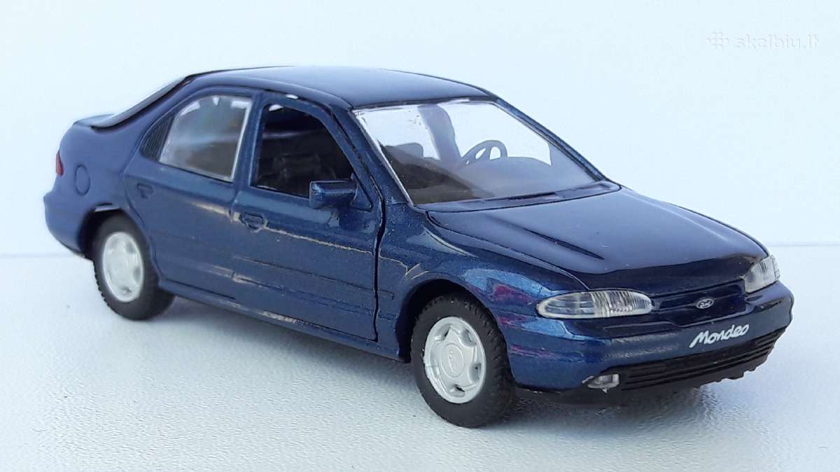 1/43 modeliukai Ford Mondeo Mk1 hatchback - nuotraukos Nr. 3