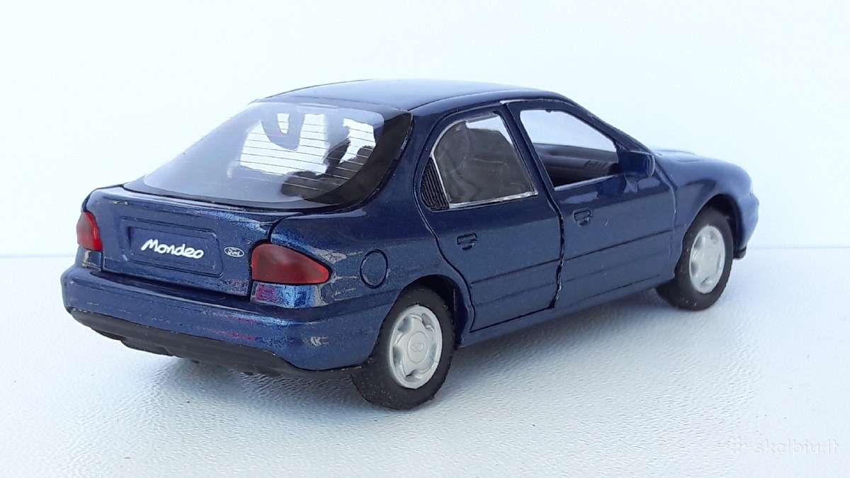 1/43 modeliukai Ford Mondeo Mk1 hatchback - nuotraukos Nr. 4