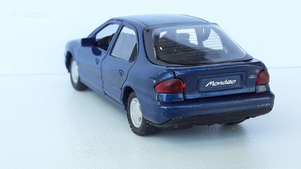 1/43 modeliukai Ford Mondeo Mk1 hatchback - nuotraukos Nr. 5