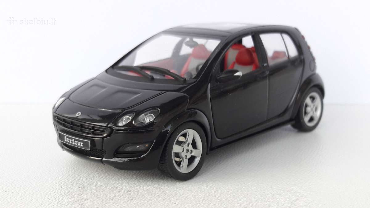 1/43 modeliukai Smart Forfour