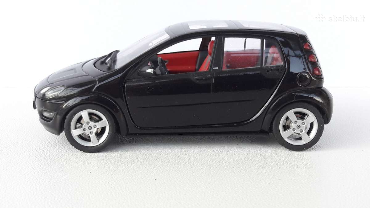 1/43 modeliukai Smart Forfour - nuotraukos Nr. 2