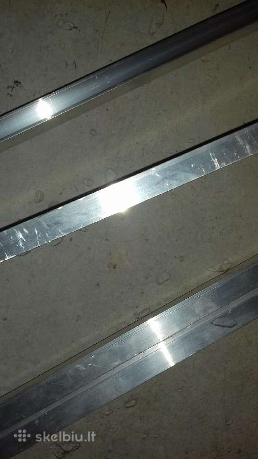 Apdailos juostelės plytelems