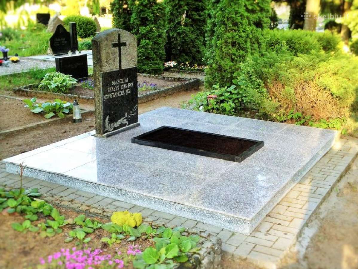 Kapaviečių tvarkymas. Darbai kapinėse - nuotraukos Nr. 2