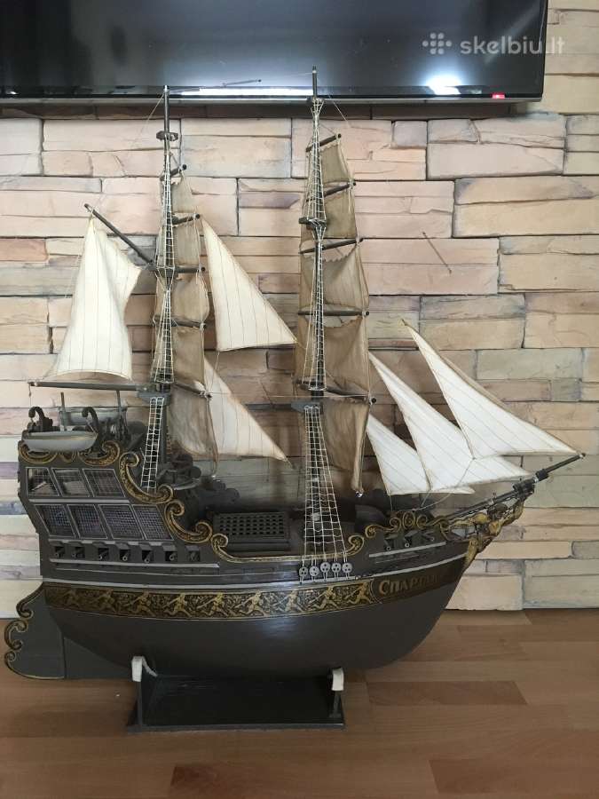 Ranku darbo burlaivis