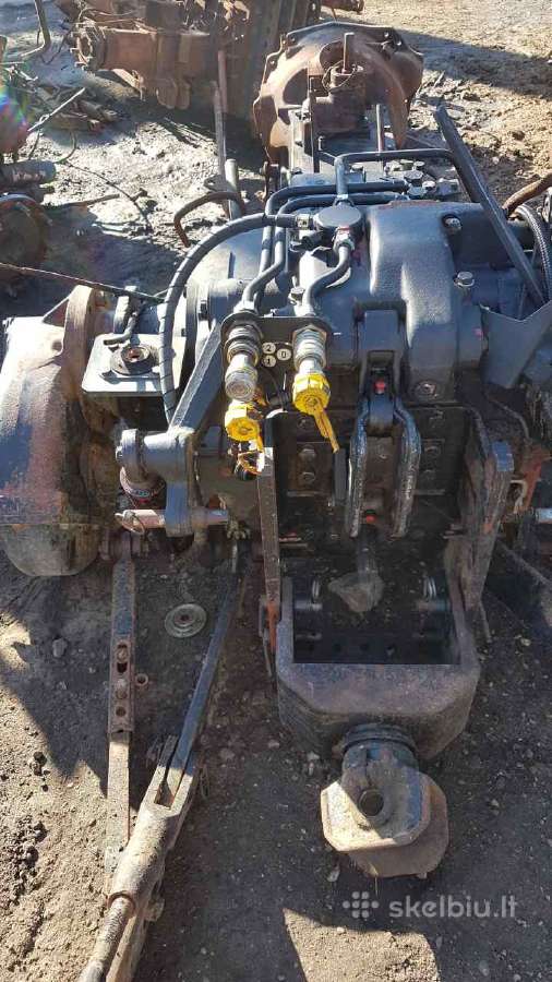 Traktorius Zetor 2004 Metų Ardomas Dalimis