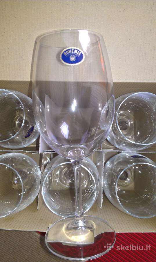 Naujos Vyno Taurės"bohemia"talpa 350 ml.6 vnt.
