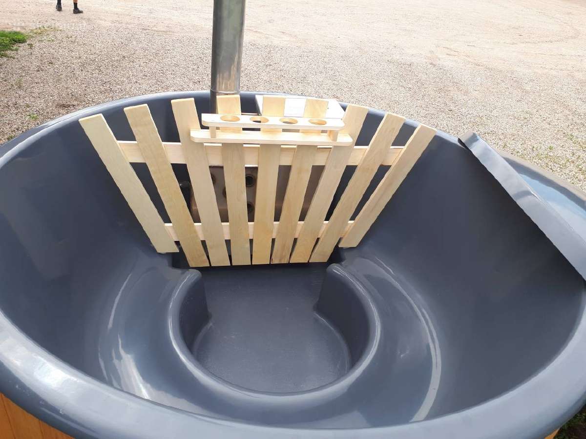 Lauko kubilas su jacuzzi sistema, LED apšvietimu - nuotraukos Nr. 5