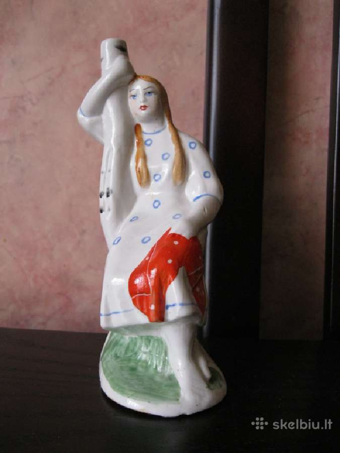 Porceliano statulele .zr. foto.