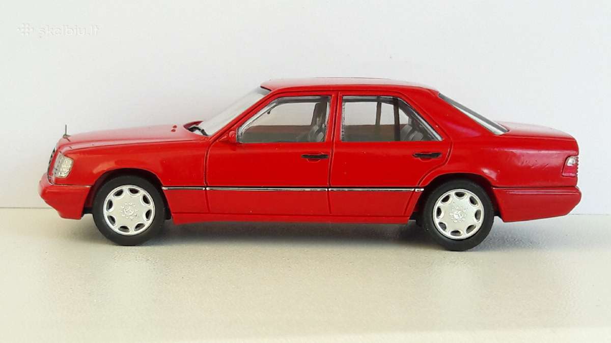 1/43 modeliukai MB E-class E320 W124