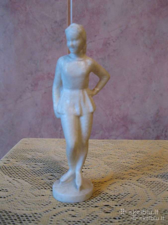 Statulele is Kaulo Platsmases- Gero Stovio.zr. fot