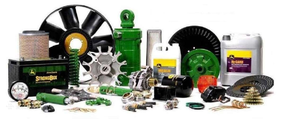 Traktorius John Deere variklis Dalys