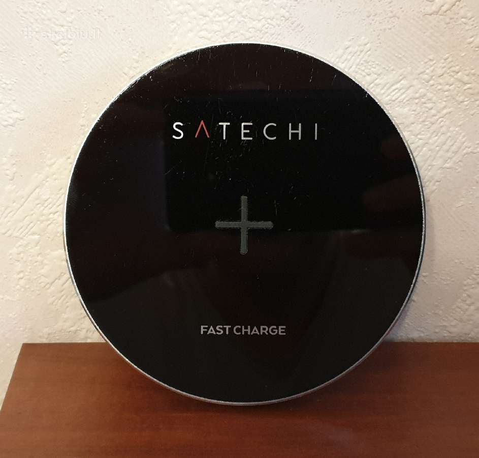 Satechi wireless charger