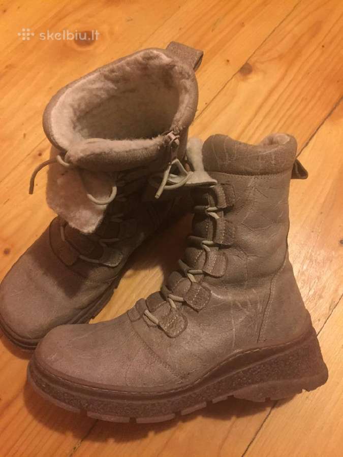 Odiniai, su naturaliu kailiu zieminukai