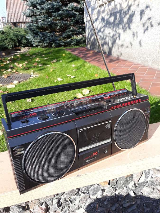 Hitachi radioaparatas
