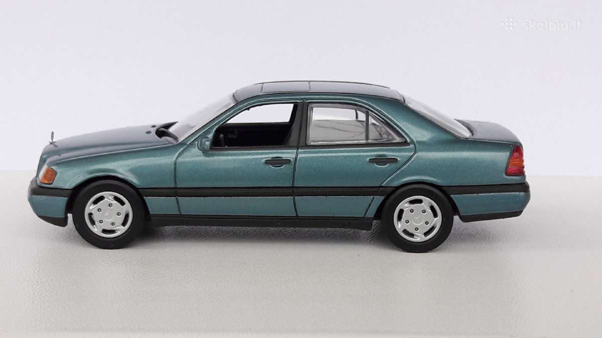 1/43 modeliukai MB C-class W202 C220