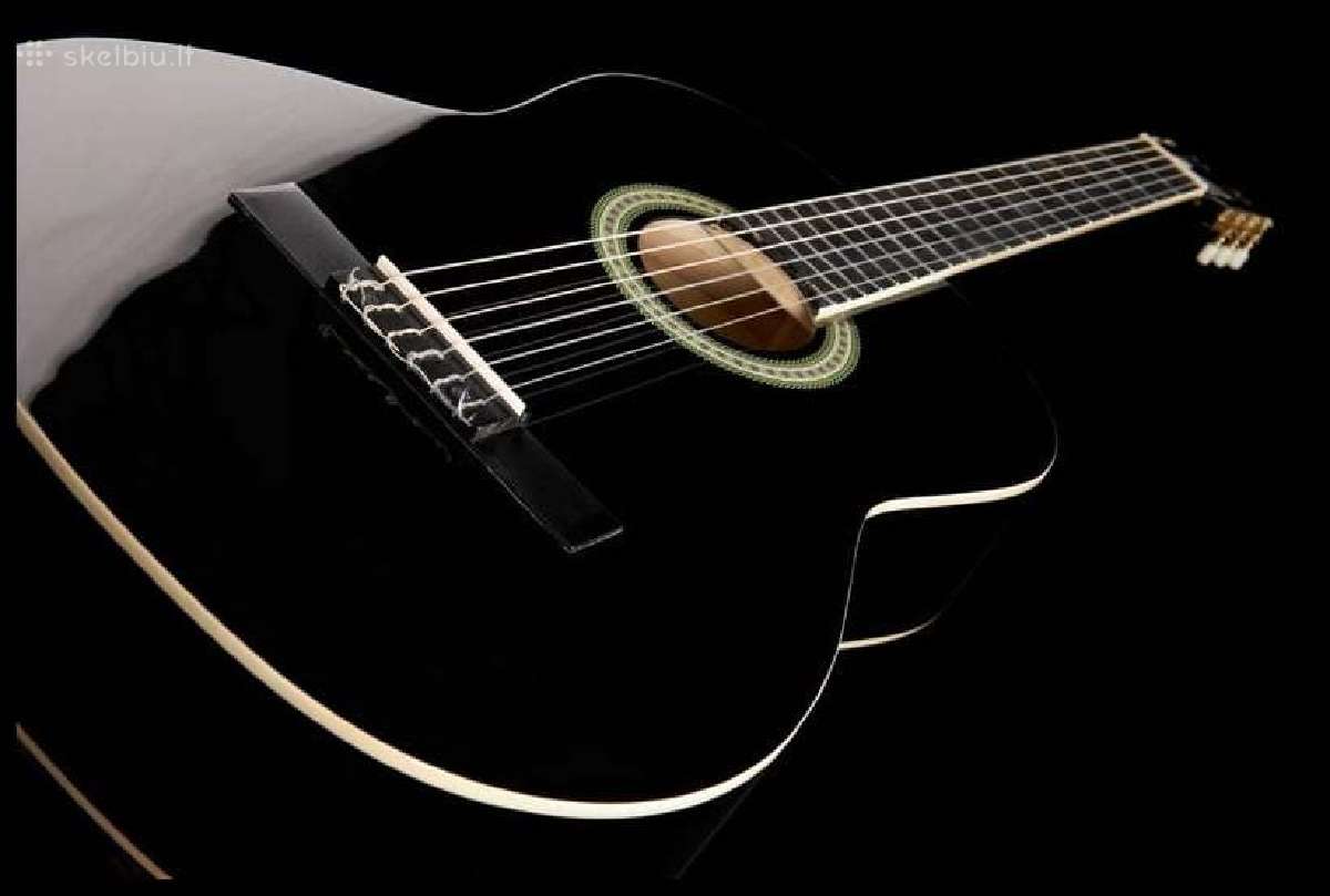 Naujos klasikinės gitaros