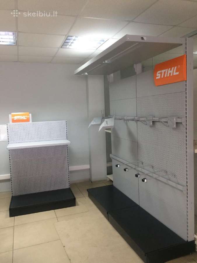 Specialūs "brendiniai" stendai ir stelažai