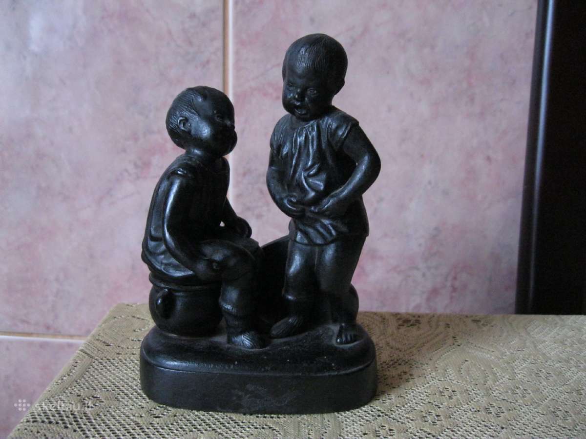 Kasli Sena 1955 m. Metaline Statulele CCCP Gamybo