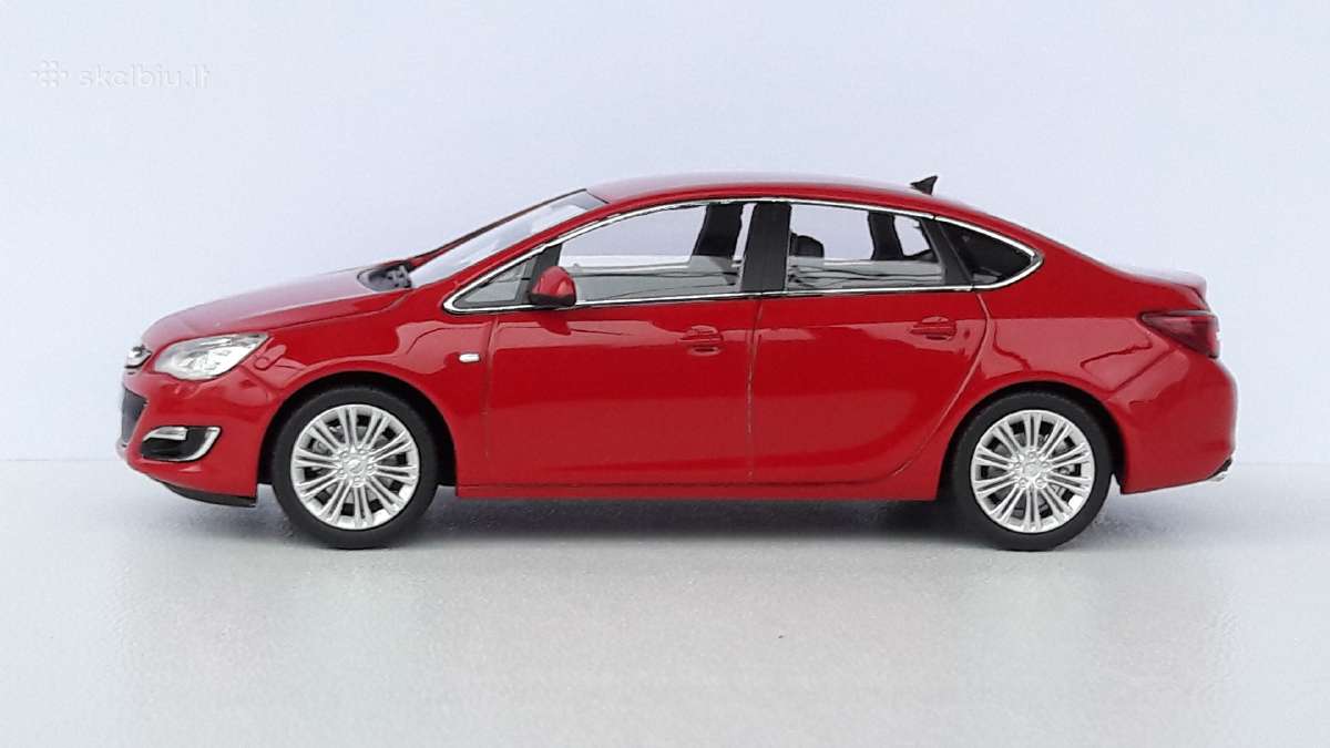 1/43 modeliukai Opel Astra J