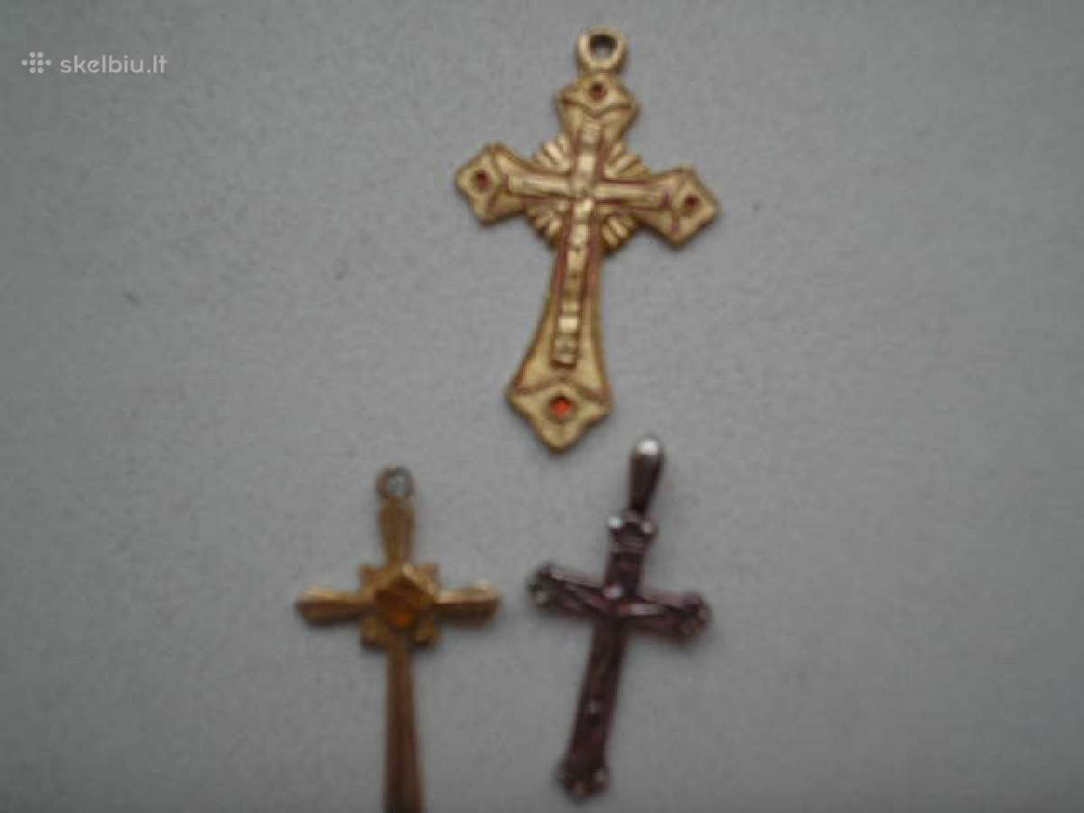 3 kryzeliai