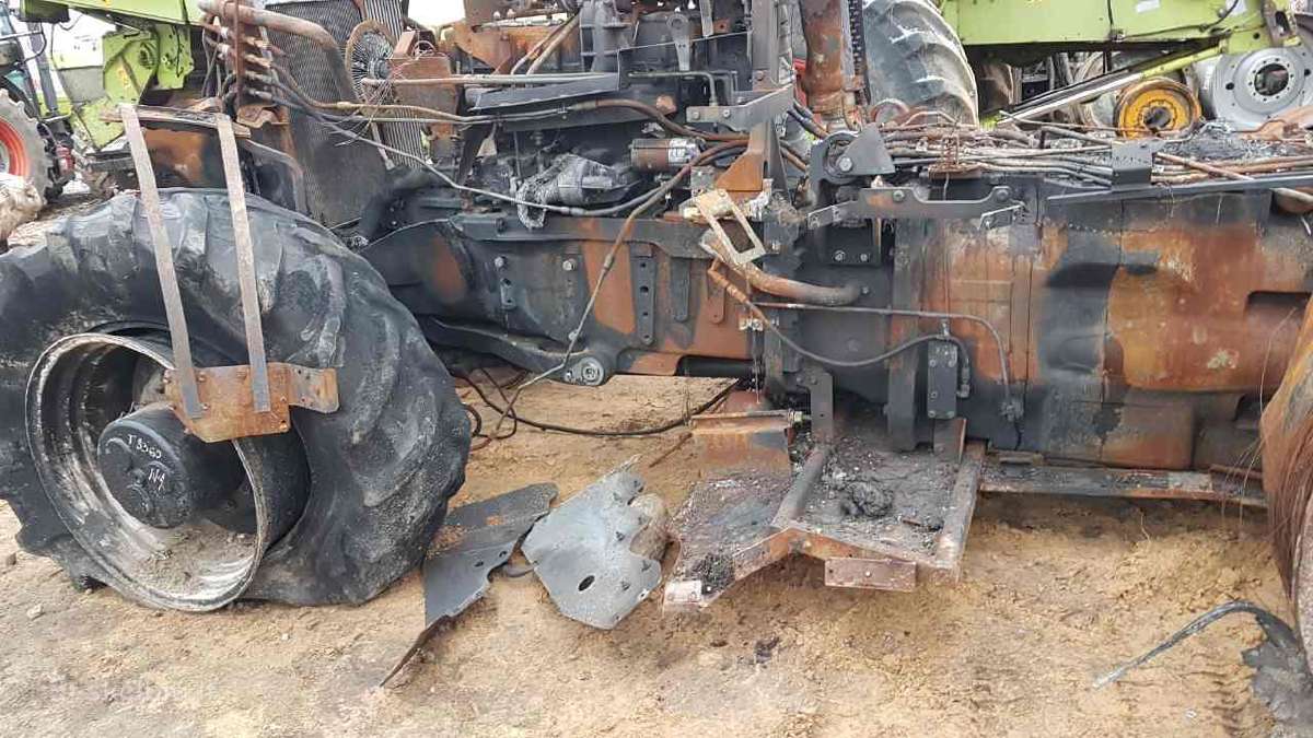 Traktoriaus New Holland T8360 atsarginės dalys