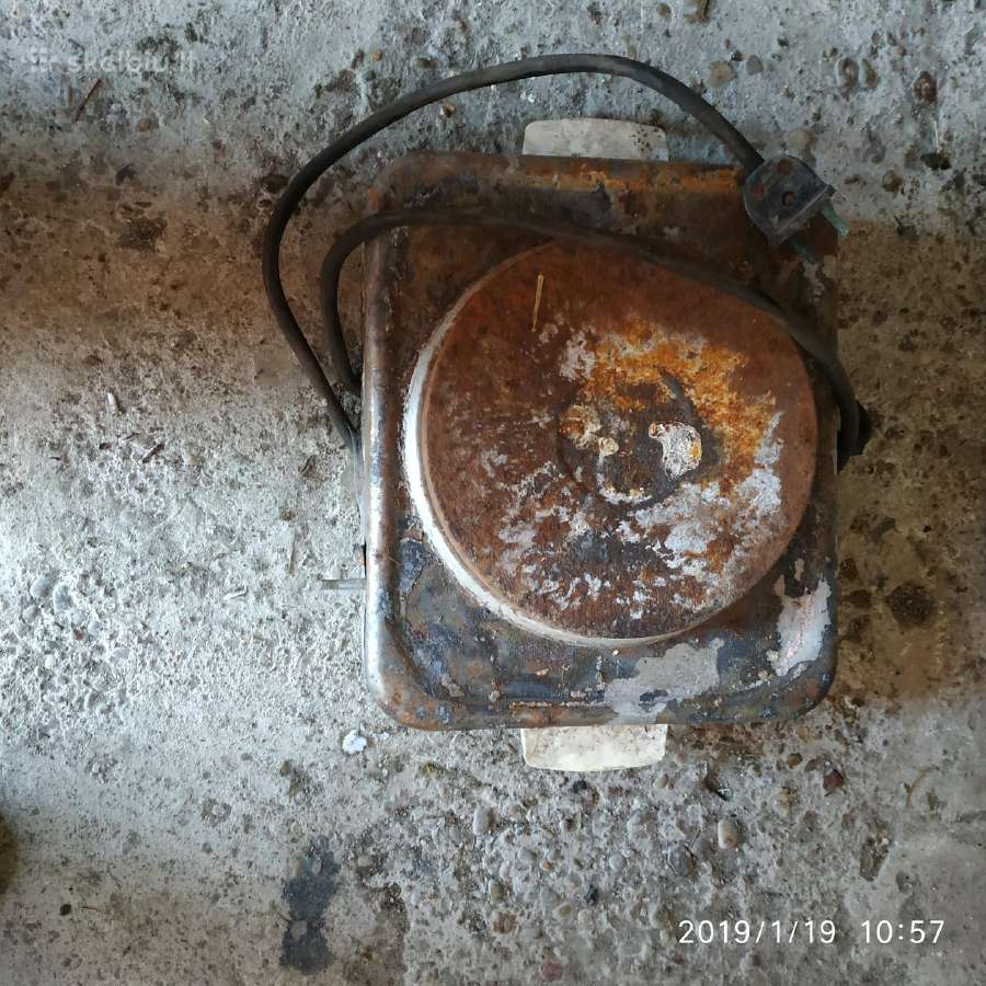 Elektrinė plytelė-1eur.