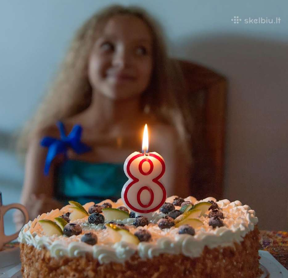 Labai graži šventinė suknelė - nuotraukos Nr. 4
