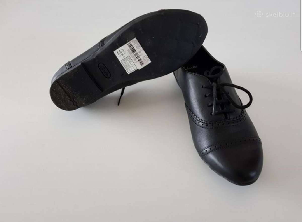 Clarks firmos nauji odiniai batukai