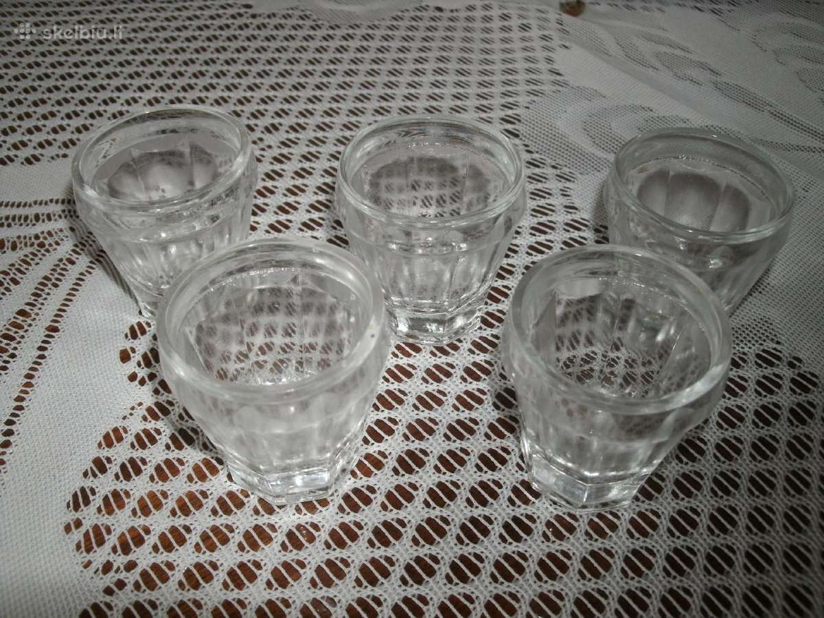 5 stikliukai