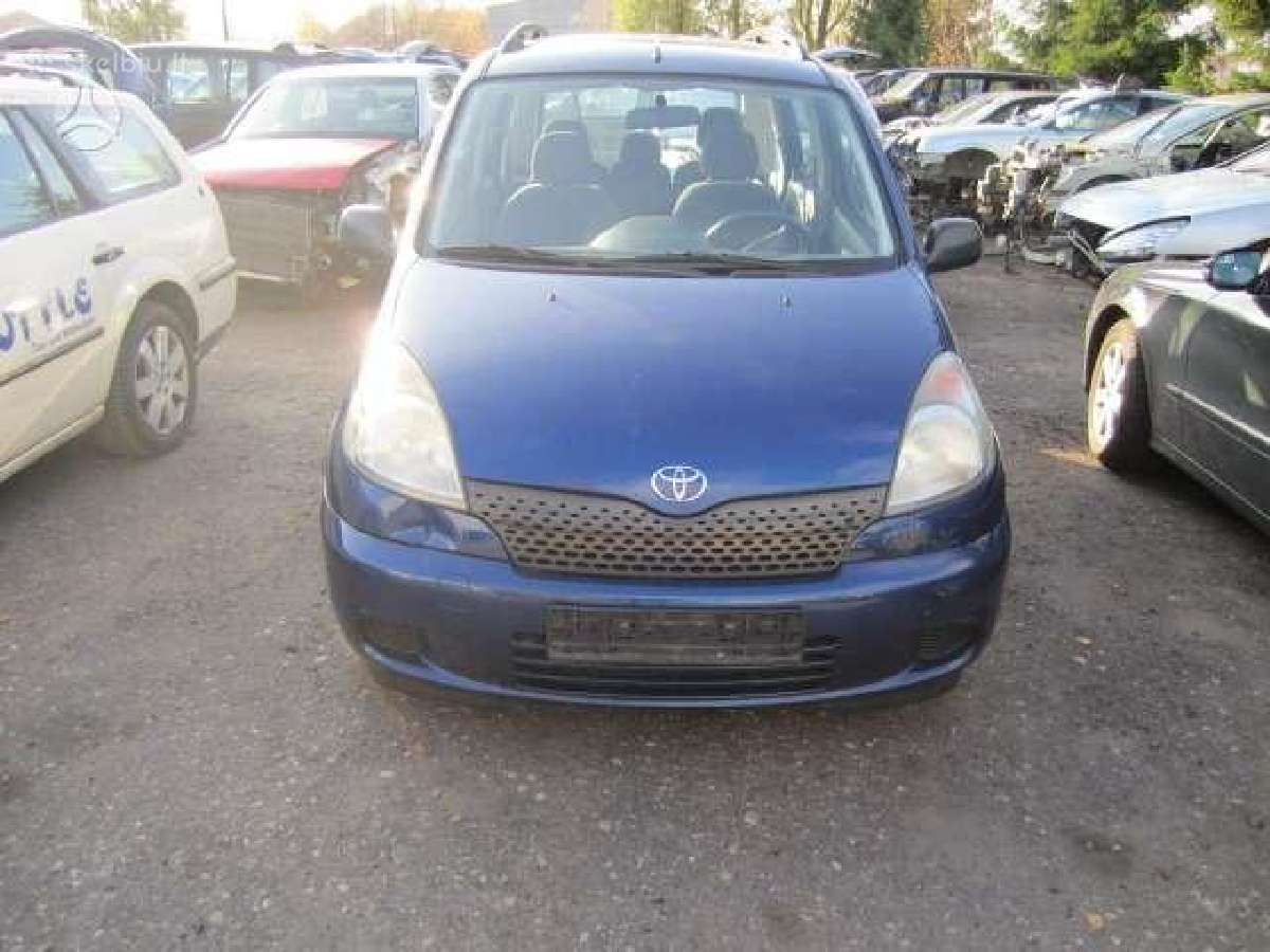 Toyota yaris verso